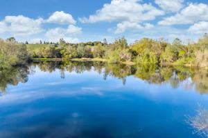 Lakeside Vineyard Retreat - Deavers Winery