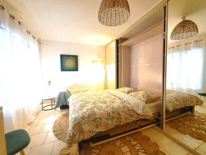 Lescale à 500m des plages