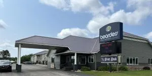 Boarders Inn & Suites by Cobblestone Hotels - Munising - Steuben