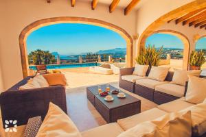 Villa Scarlett by Abahana Villas