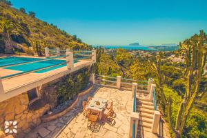 Villa Scarlett by Abahana Villas