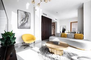 Opera Grand by Emaar LUXURY 1 BR Apartment in Downtown Dubai sea and city view