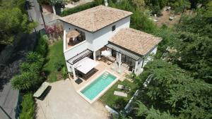 Superbe Villa très proche cannes