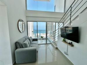 Luxury Sea View Duplex in the Heart of the City