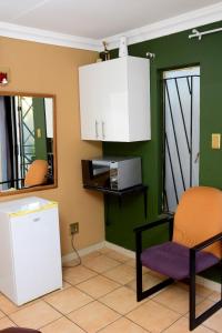 Obasi Green Inn Guesthouse