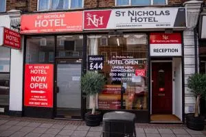 ST NICHOLAS HOTEL - Harrow Wealt