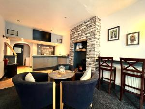 Central Cove Guesthouse