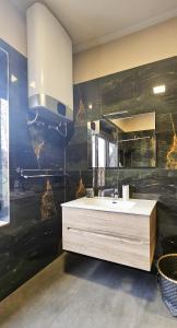 Sunflower Junior Suite