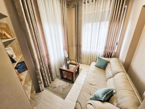 Sunflower Junior Suite