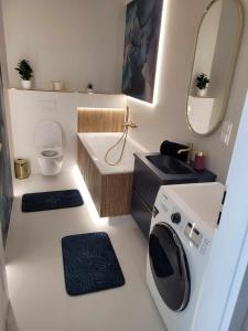 Apartament Cień Wiatru z Widokiem na Jezioro i Netflixem