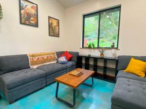 New, Modern, Country-feel, close to Arcata