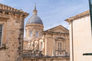 Kenova Apartments Old Town