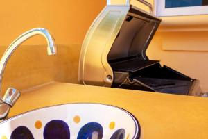 2A, Cerritos, brand new condo steps from the ocean