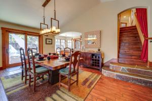 Private Patio and Gas Grill Stunning Truckee Home