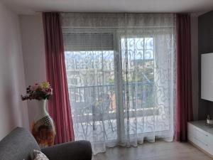 Apartment Holiday in Split, near the old town, three rooms, balcony, garage