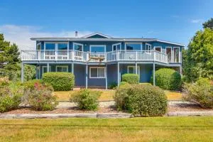 Coastal Bandon Vacation Rental Walk to Beach! - Langlois