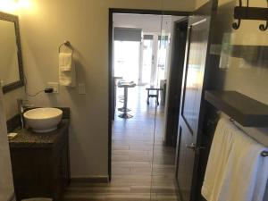 9B Ocean View Rooftop, Pool Cerritos Beach