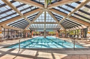Ski inout at Westgate Studio, Resort amenities, Multiple Pools, Onsite Spa, & Restaurant 4504B