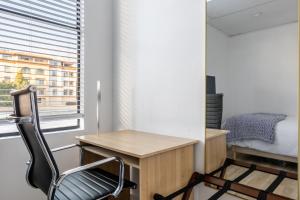 Booking Urban Oasis room in central Pasadena