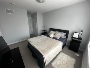 Cozy Whitby Retreat