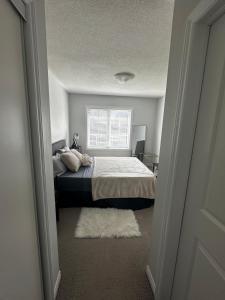 Cozy Whitby Retreat