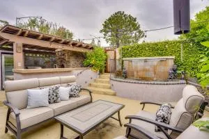Lovely Tustin Home with Outdoor Kitchen 3 Mi to Zoo - Panorama Heights