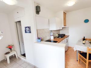 Apartments & Room Lino