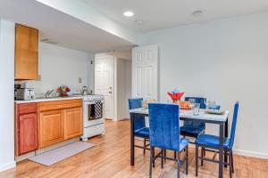 7 Mi to Downtown with Yard Silver Spring Studio