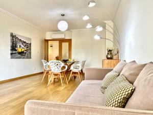 Modern & Spacious APT with River View