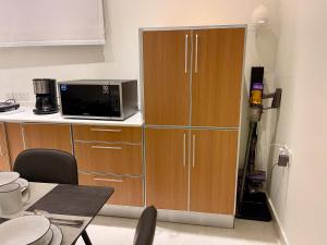 Two-Bedroom Apartment - Unique Privacy and Location