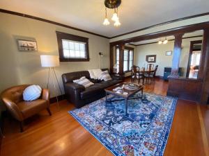 Historic Downtown Flat, # 2