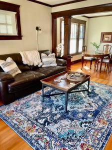 Historic Downtown Flat, # 2