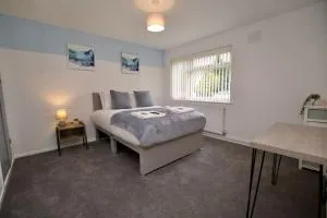 Hall Lane House - 4Bed Gem Near Coventry Hospital with FREE Driveway Parking - Walsgrave on Sowe