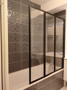 Appartements sacha's house ,a cote du RER,val d'europe,Paris-Disney . : photos des chambres