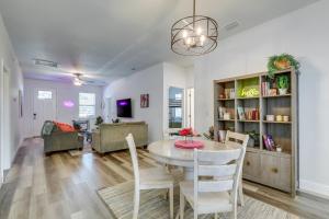 Charming Tampa Home Less Than 3 Mi to Busch Gardens!