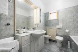 Apartments with swimming pool Labin - 23022