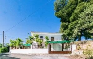 Stunning Home In Alcala La Real - Cortijo de los Gitanos