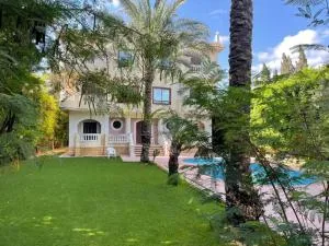 ڤيلا خاصة مع حمام سباحه خاص - Naj‘ al Aḩwāl