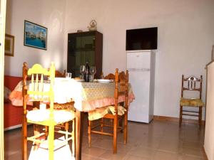 Ureshii holiday home in a two-family structure in San Foca