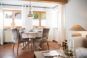 Haus Lesch - Stilvolle Appartements mit tollem Bergblick in Kreuth am Tegernsee