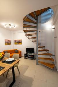 s - plazza residence