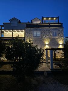 Apartments Leona 