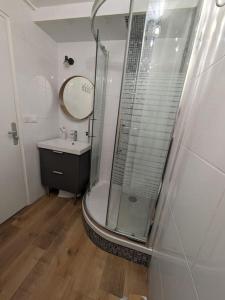 Appartement avec jardin et accès mer