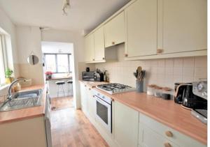 obrázek - Stamford 2 Bed Terraced House Holiday Or Work
