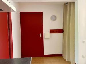 Appartements MEHATCHE Piscine Vue Montagnes : photos des chambres
