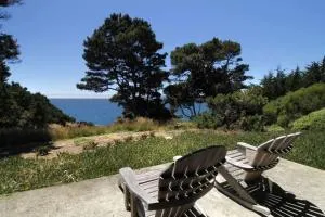 Ocean Bluff Serenity - Walsh Landing