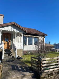 Lantligt hus nära Isaberg