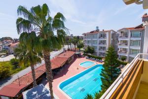 New Garden Luna Side Apart Hotel