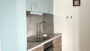 M095 - Marcelli, trilocale ristrutturato a 100 m dal mare