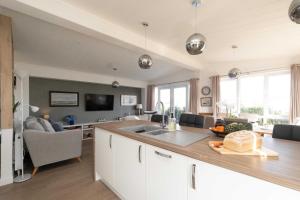 Pebbles - Church Farm - Aldeburgh Coastal Cottages